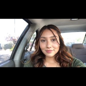 Meet your Posher, Caitlynn